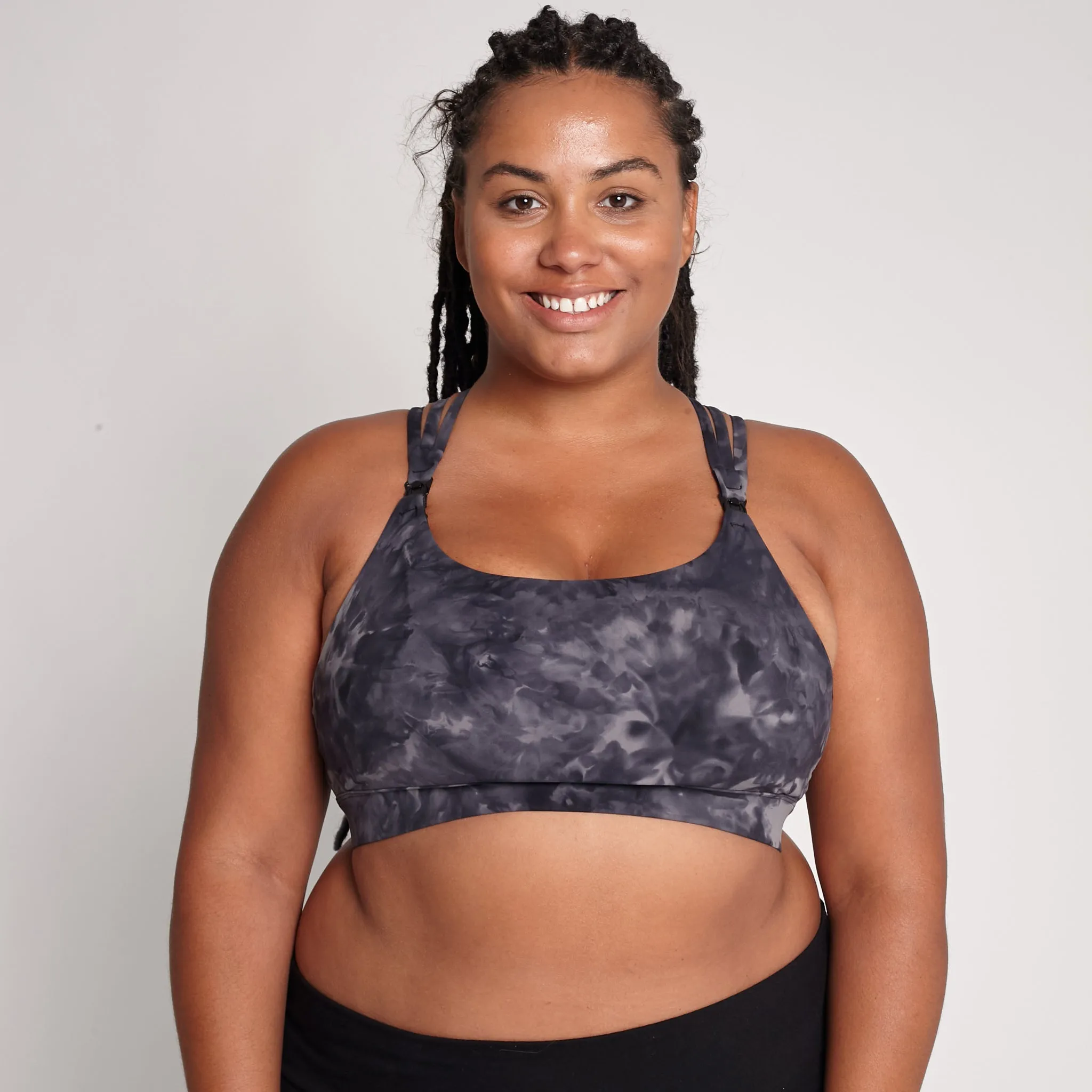 Chloé 4 Running Nursing & Pumping Sports Bra (Black Cloud)