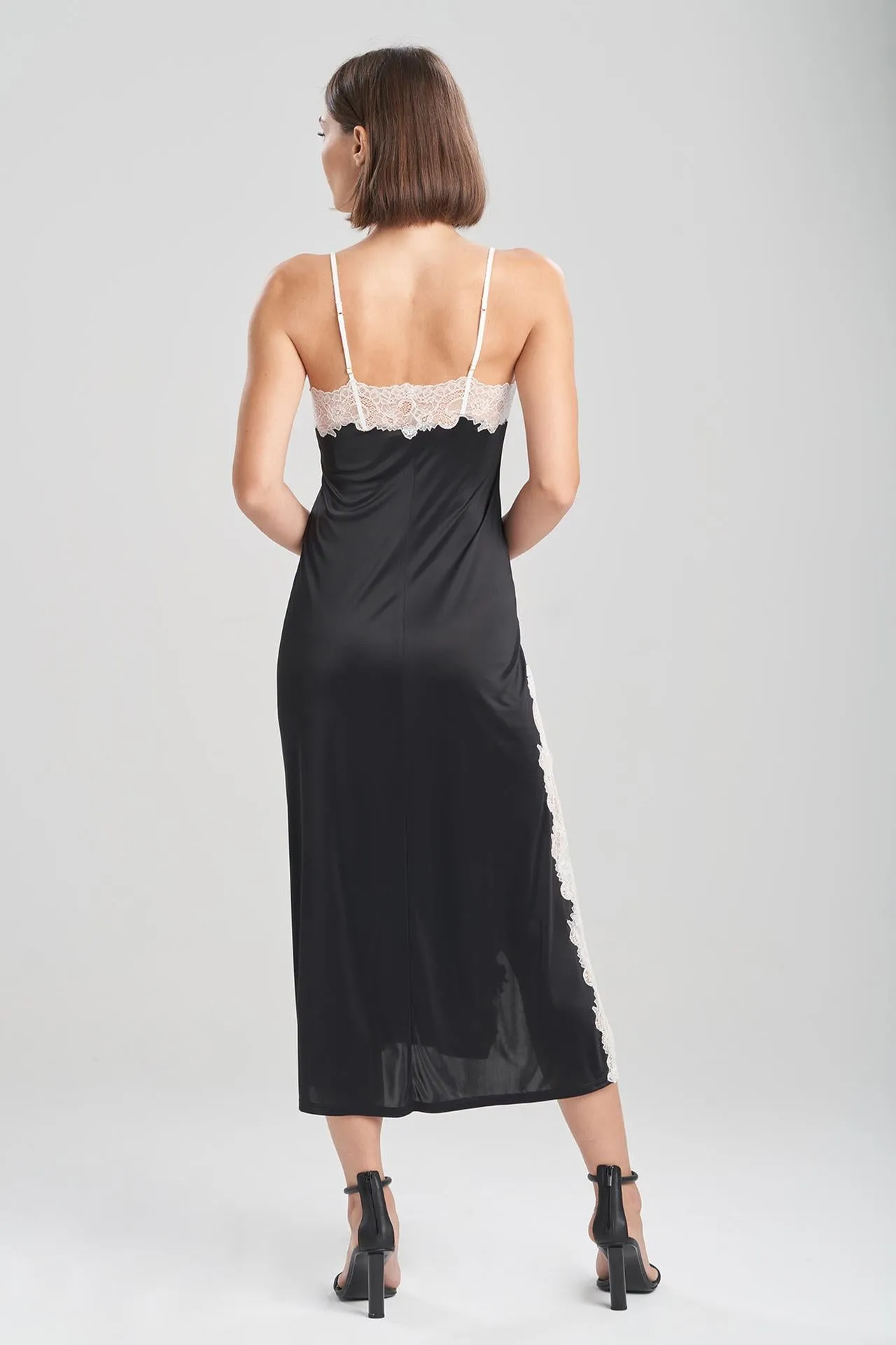Enchant lace gown