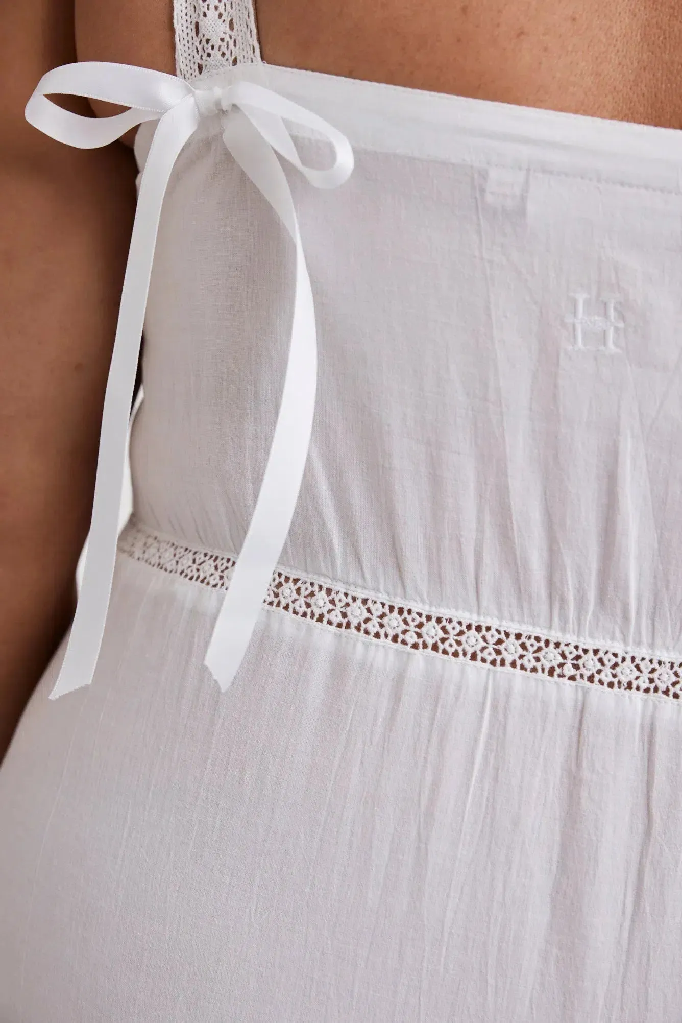 Jessica - Nightie - Mid Length - White