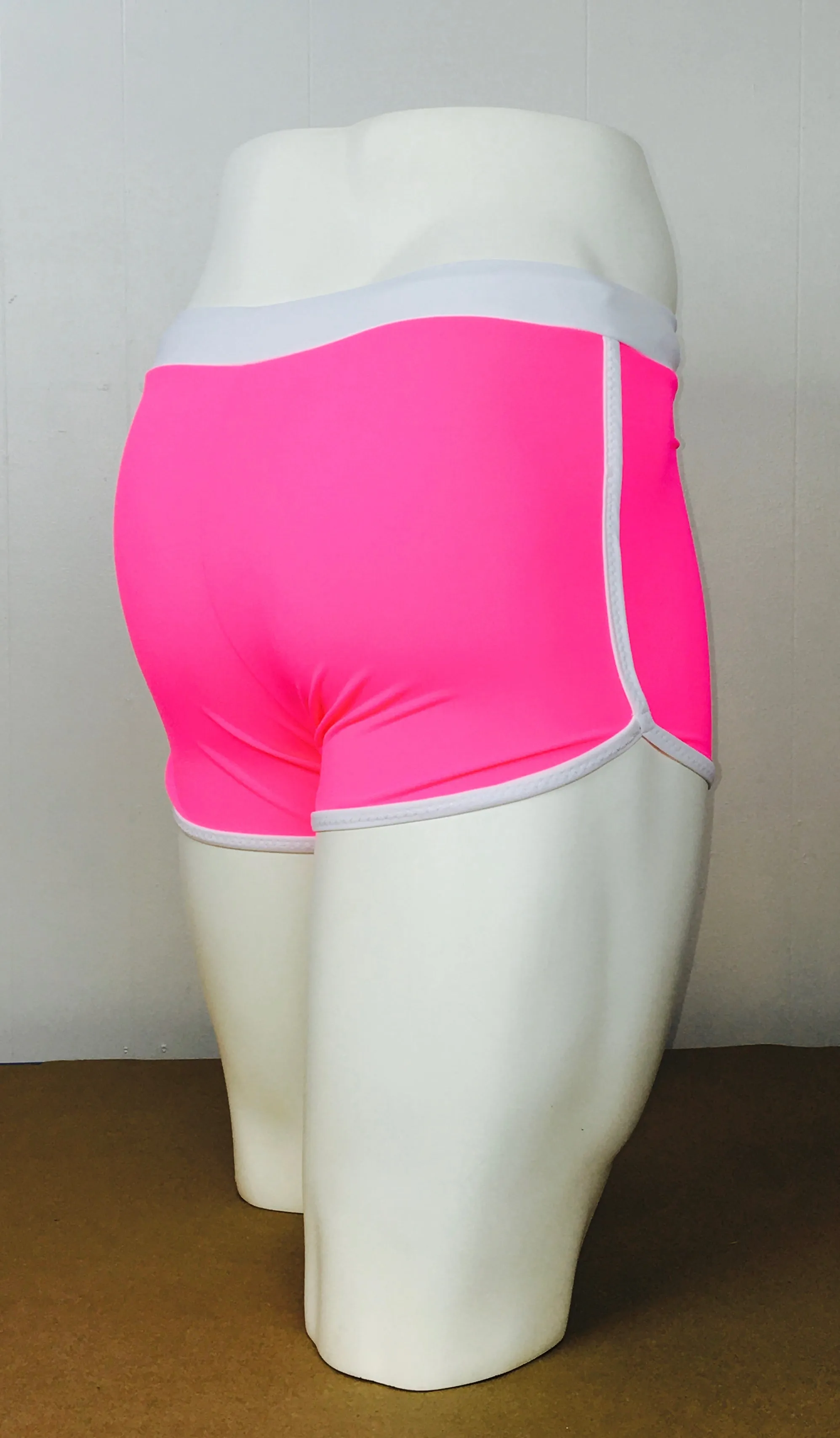 Men's Retro Style Swim Trunk with Waistband and Leg Binding PDF