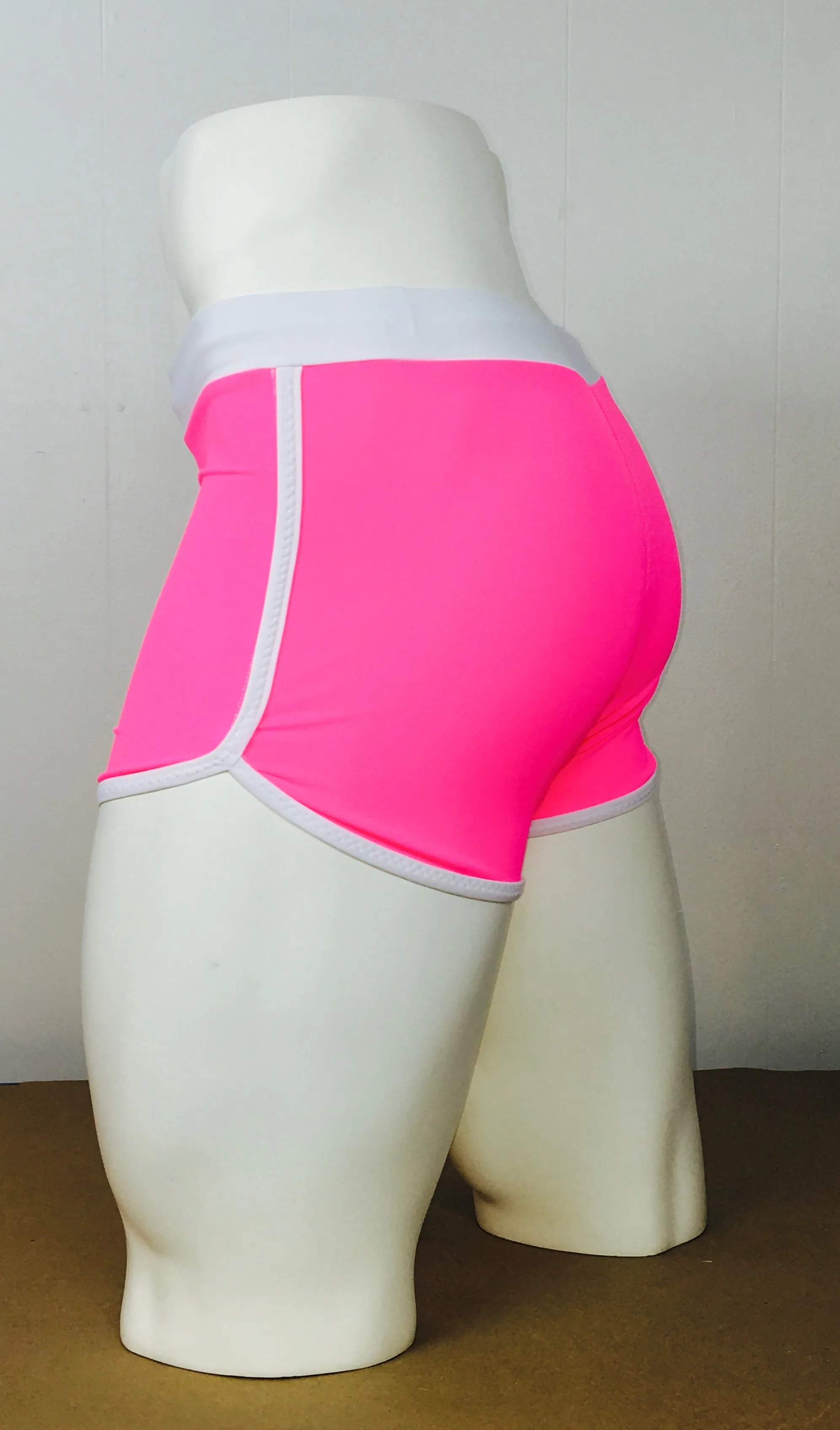 Men's Retro Style Swim Trunk with Waistband and Leg Binding PDF